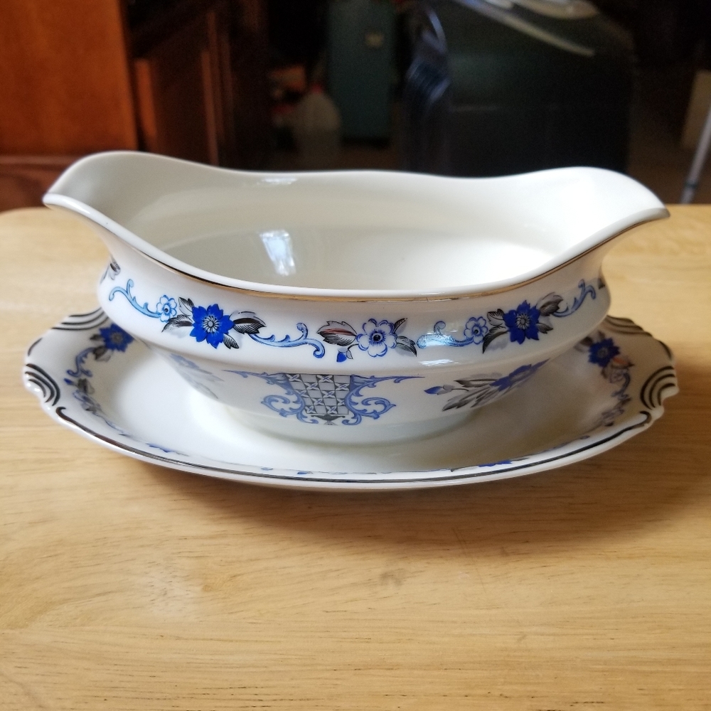 Vintage Syracuse China Lady Mary Gravy boat